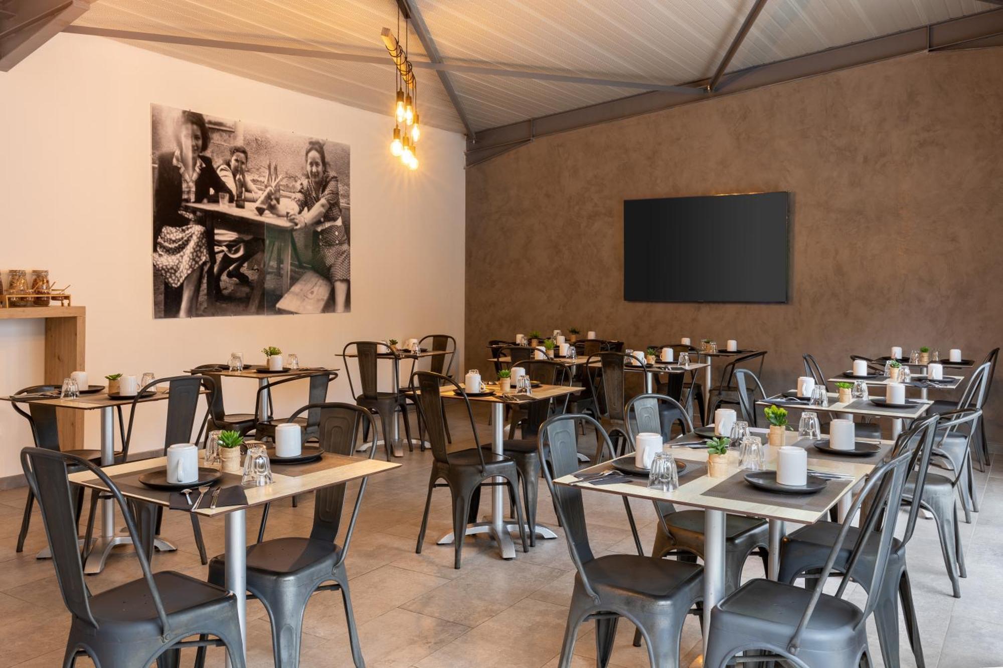 קאלבי Best Western Hotel Casa Bianca, Piscine Interieure Et Exterieure מראה חיצוני תמונה