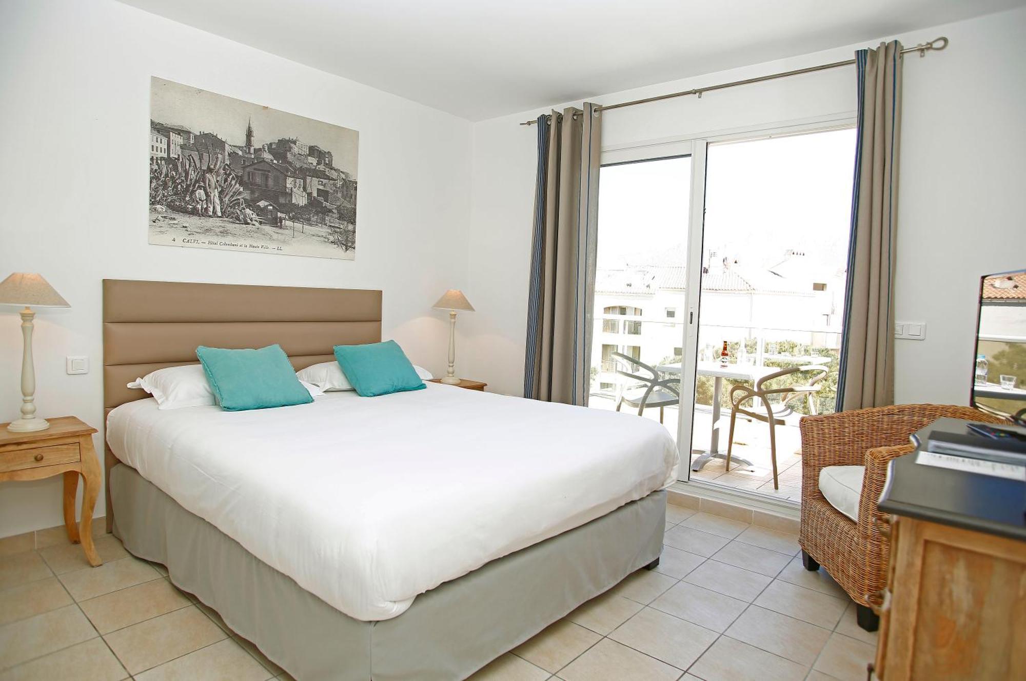 קאלבי Best Western Hotel Casa Bianca, Piscine Interieure Et Exterieure מראה חיצוני תמונה