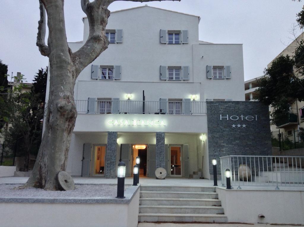 קאלבי Best Western Hotel Casa Bianca, Piscine Interieure Et Exterieure מראה חיצוני תמונה