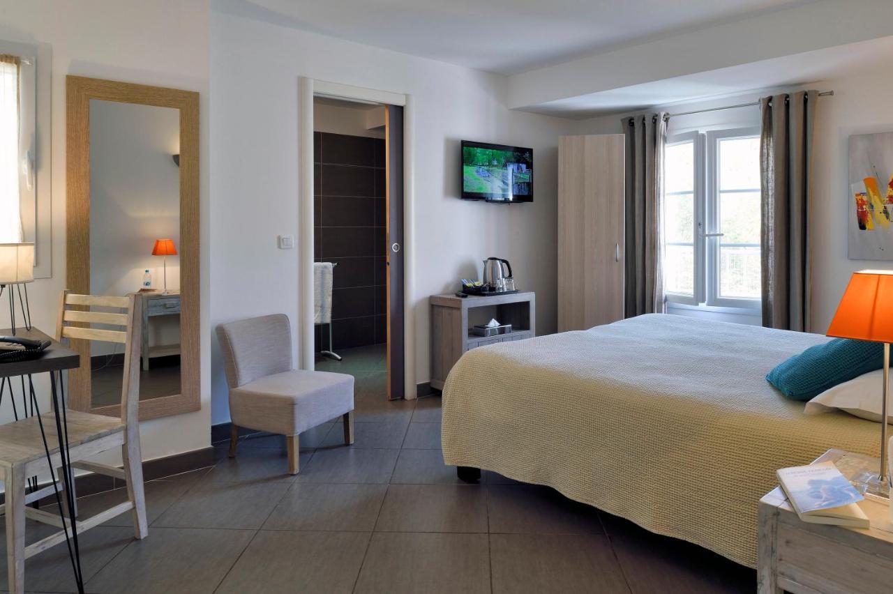 קאלבי Best Western Hotel Casa Bianca, Piscine Interieure Et Exterieure מראה חיצוני תמונה